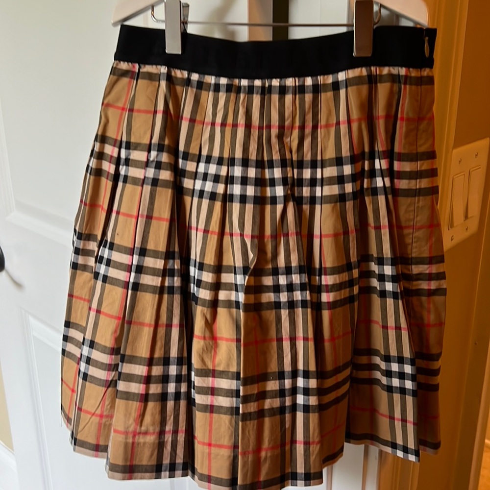 Authentic girls Burberry skirt